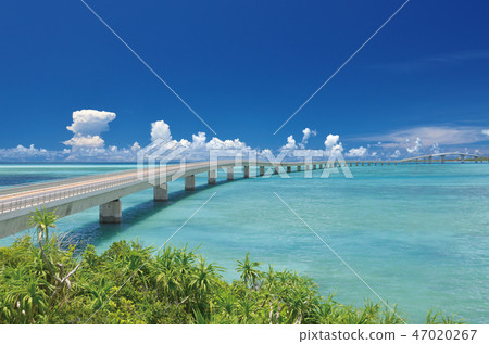 Irabu Ohashi Bridge over the emerald green sea 47020267