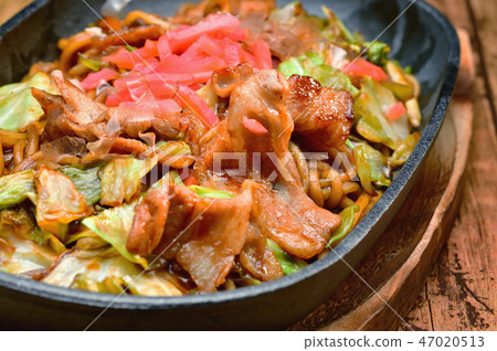 Sauce Fried Noodles 47020513