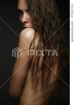 amazing wet nude woman. sexy Beautiful girl amazing wet nude woman. sexy Beautiful girl 47022132