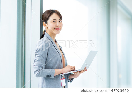 女商人(個人電腦) 女商人(個人電腦) 47023690