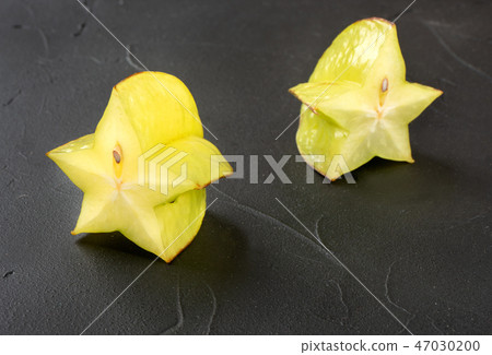 Half carambola fruit 47030200