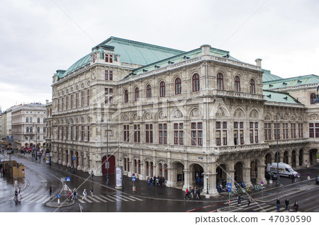Vienna State Opera. Vienna Opera House. Vienna State Opera. Vienna Opera House. 47030590