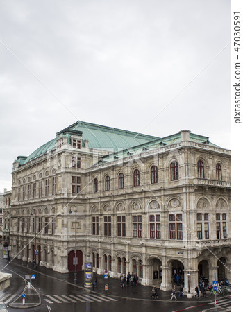 Vienna State Opera. Vienna Opera House. Vienna State Opera. Vienna Opera House. 47030591