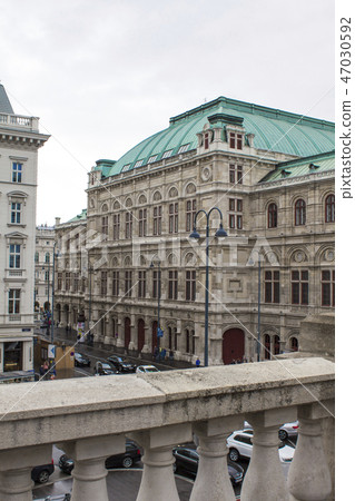 Vienna State Opera. Vienna Opera House. Vienna State Opera. Vienna Opera House. 47030592