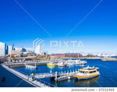 Yokohama Red brick warehouse and elephant nose park Yokohama Red brick warehouse and elephant nose park 47032469