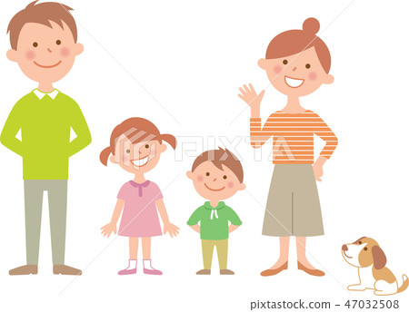 一家四口人並排前進 47032508