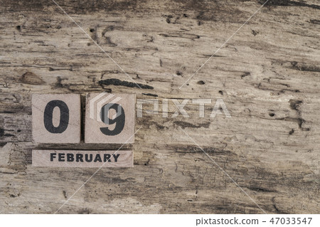 cube calendar for february on wooden background cube calendar for february on wooden background 47033547