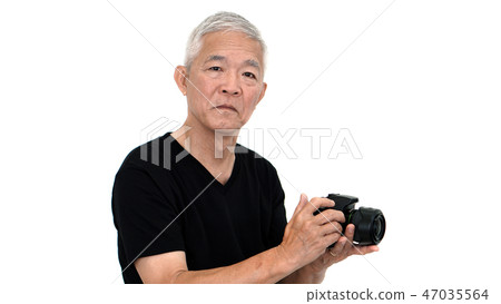 Asian elderly guy start taking photo sale online  47035564