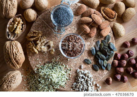 Nuts and seeds - walnuts, almonds, flax seeds etc. 47036670