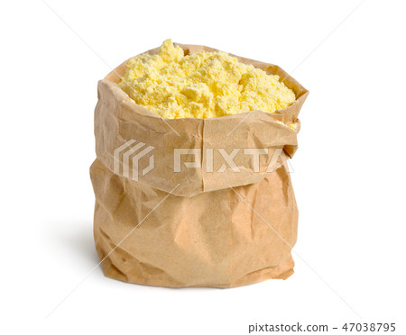 Corn flour in papeer bag. Isolated 47038795