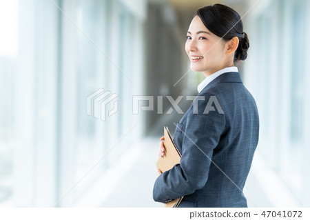 女商人 47041072