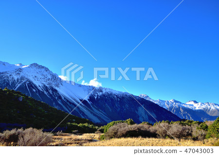 阿爾卑斯山庫克和國家公園在南半球日出時 阿爾卑斯山庫克和國家公園在南半球日出時 47043003