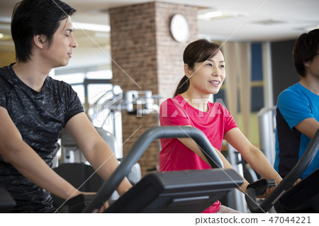 sports gym  47044221