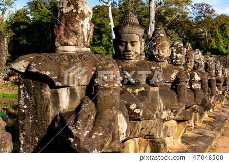 [World Heritage] Angkor Archaeological Site Angkor Thom South Gate Sculpture 47048500