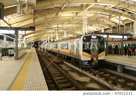 Platform at Night Spider-ha E-128 47051231