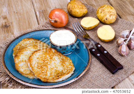 Fried potato pancakes 47053652