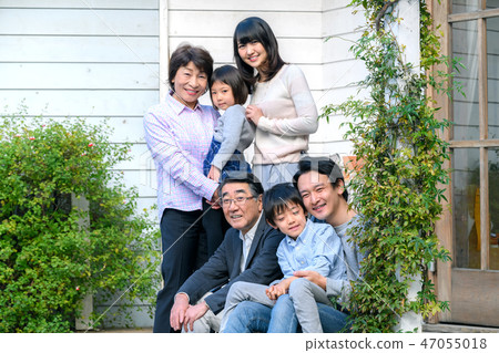 Family assembly Family assembly 47055018