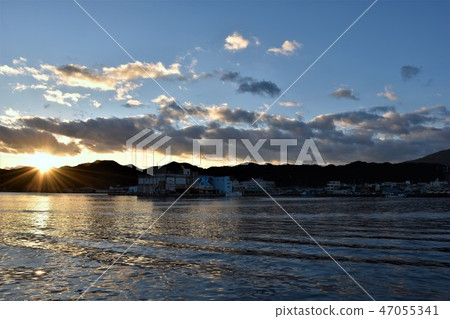 Kii Katsuura Port Sunset 47055341