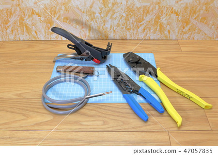 Electrical construction work  47057835