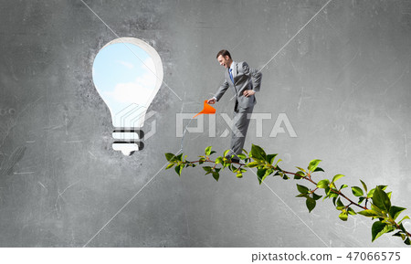 Make your income grow 47066575