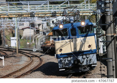 EF64 Lake Sagami Station 47067787