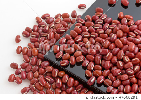 Red beans 47068291