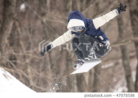 snow board  47078586