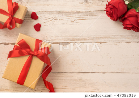 Affair section Mother's section Birthday gifts 纞帶 Sending gifts 瑫瑰 Love heart Present surprise 47082019