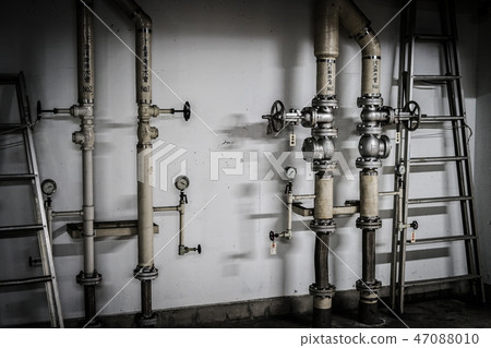 Image of factory piping 47088010
