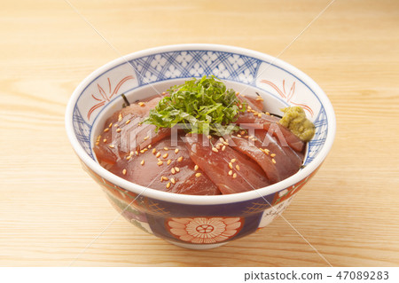 金槍魚醃製的米飯 47089283