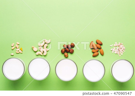 Set of non diary milk in glasses. Health care, di 47090547