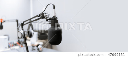 microphone at recording studio or radio station 47099131