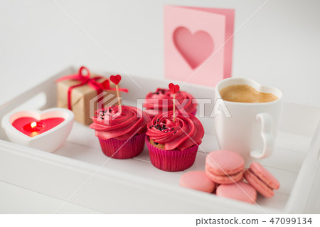 close up of red sweets for valentines day 47099134