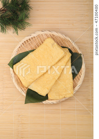 Fried tofu Fried tofu 47100480