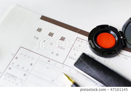 婚姻登記 47101145