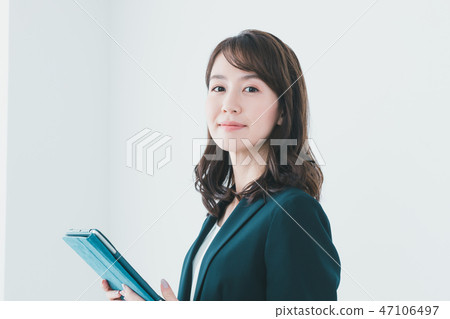 businesswoman, digital tablet, tablet 47106497