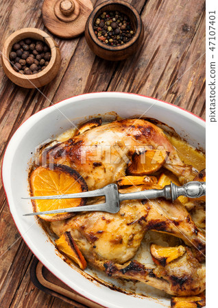 Roast chicken with orange 47107401