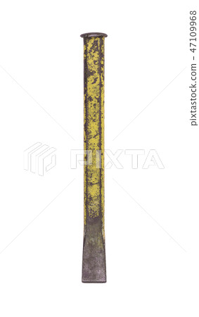 Cold chisel isolated Cold chisel isolated 47109968