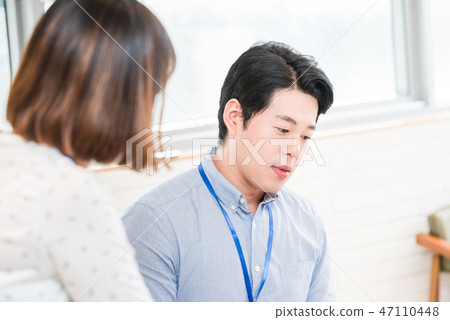Businesswoman, office worker, meeting, businesswoman, young, business woman, announcement, reporting, casual Businesswoman, office worker, meeting, businesswoman, young, business woman, announcement, reporting, casual 47110448