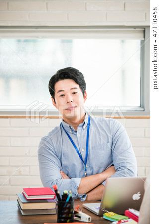 Businesswoman, office worker, meeting, businesswoman, young, business woman, announcement, reporting, casual Businesswoman, office worker, meeting, businesswoman, young, business woman, announcement, reporting, casual 47110458