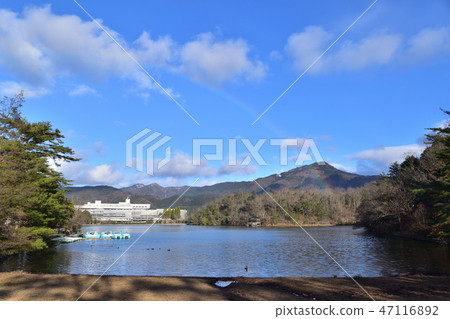 京都·Takaragai池塘的彩虹 47116892