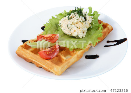 Belgian waffle, side dish, tomato, lettuce Belgian waffle, side dish, tomato, lettuce 47123216