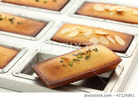 Financier Financier 47126861