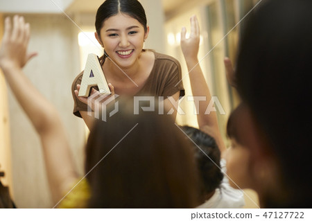 女教師學校生活 女教師學校生活 47127722