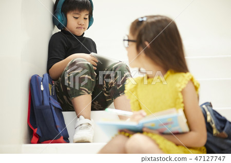 小學生的生活 小學生的生活 47127747