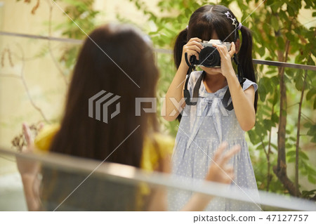 Girl lifestyle creative Girl lifestyle creative 47127757
