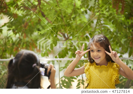 Girl lifestyle creative Girl lifestyle creative 47127814