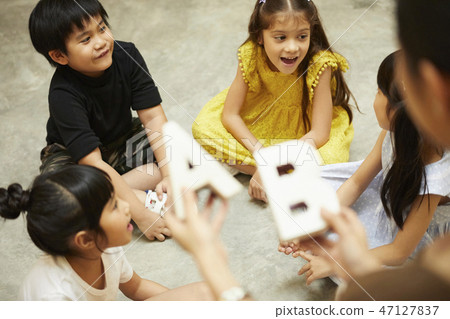 Schoolchild school life 47127837