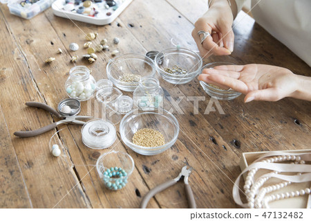 Handmade accessories 47132482