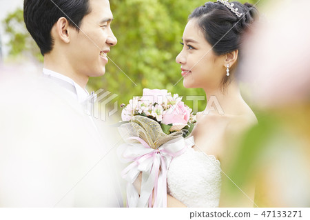 Couple marriage bridal 47133271